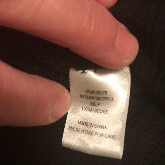 Daniel Rainn Black Open weave sleeve blouse - Picture 13 of 13